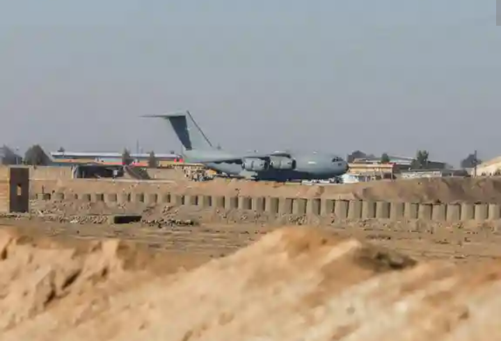 Siria toma control de base de Estados Unidos