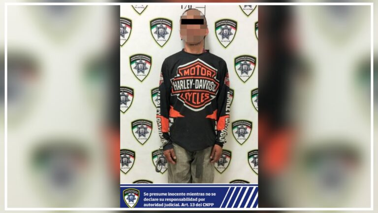 Agrupamiento femenil «Centinela» de la Policía Capitalina, detiene a hombre señalado por r0bo a transeúnte en el Centro Histórico