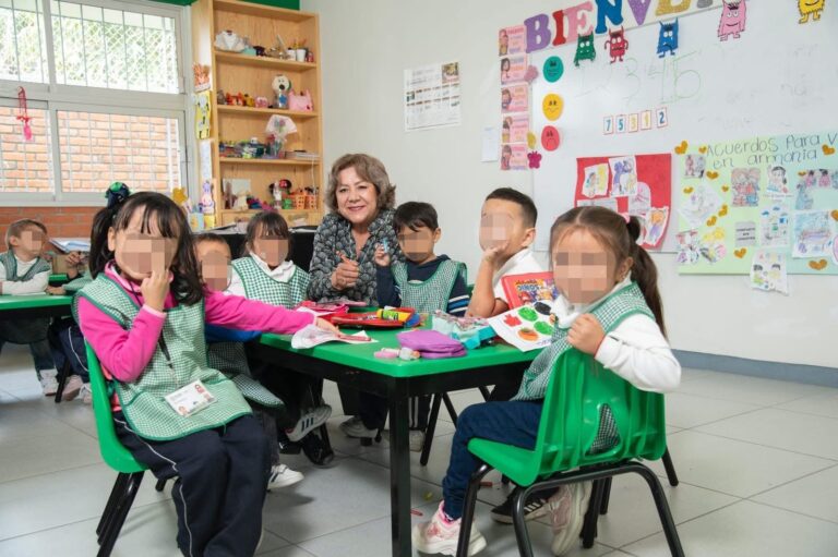 DIF de Soledad mantiene inscripciones abiertas en Capullitos en apoyo a madres y padres trabajadores