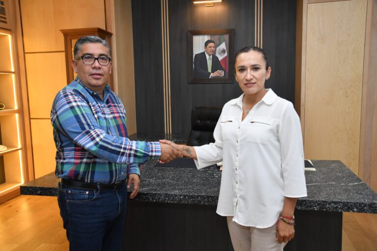 Alcalde Juan Manuel Navarro nombra a Leticia Vargas Tinajero como titular de Infraestructura y Desarrollo Social