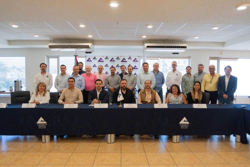 Más acuerdos entre el Gobierno de la Capital con sectores productivos para agilizar trámites