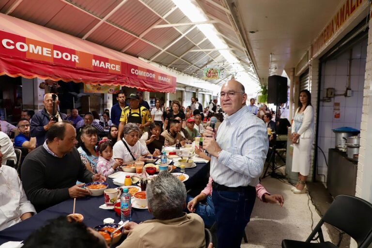 Enrique Galindo anuncia recursos extraordinarios para mejorar los mercados municipales