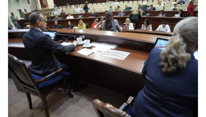 Congreso de Sinaloa sesionará este domingo para elegir a quien sustituirá a Rubén Rocha