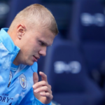 Haaland cambia de imagen con corte de pelo al estilo militar para iniciar la Premier League