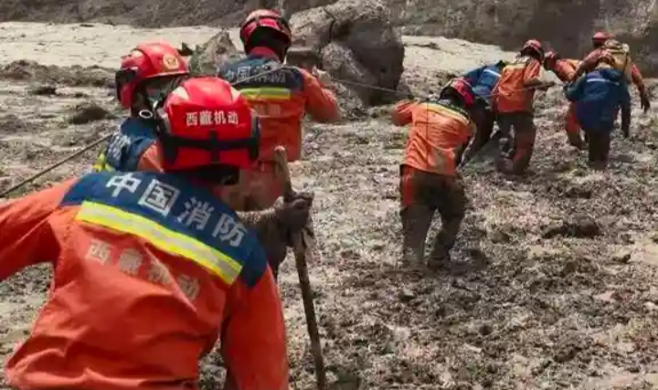 Nepal intenta abrir túneles para rescatar a 933 trabajadores