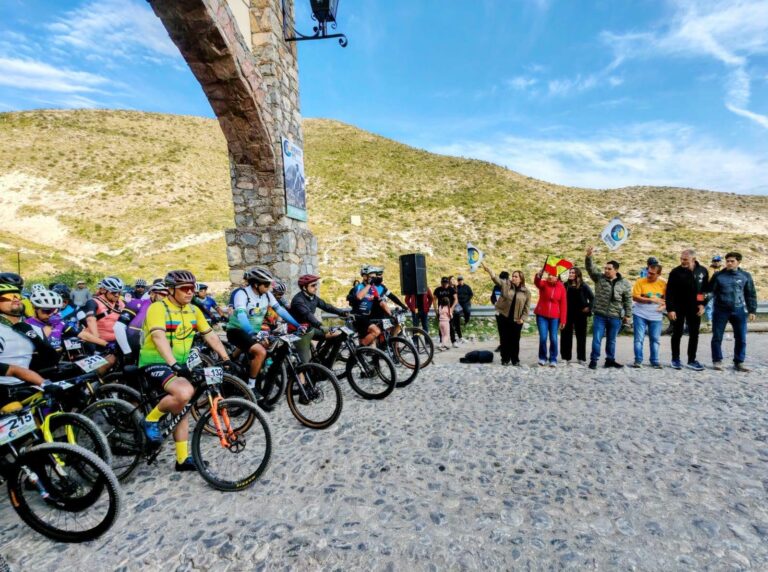 Wirikuta Bike 2026 reúne a más de 400 ciclistas y proyecta a Real de Catorce