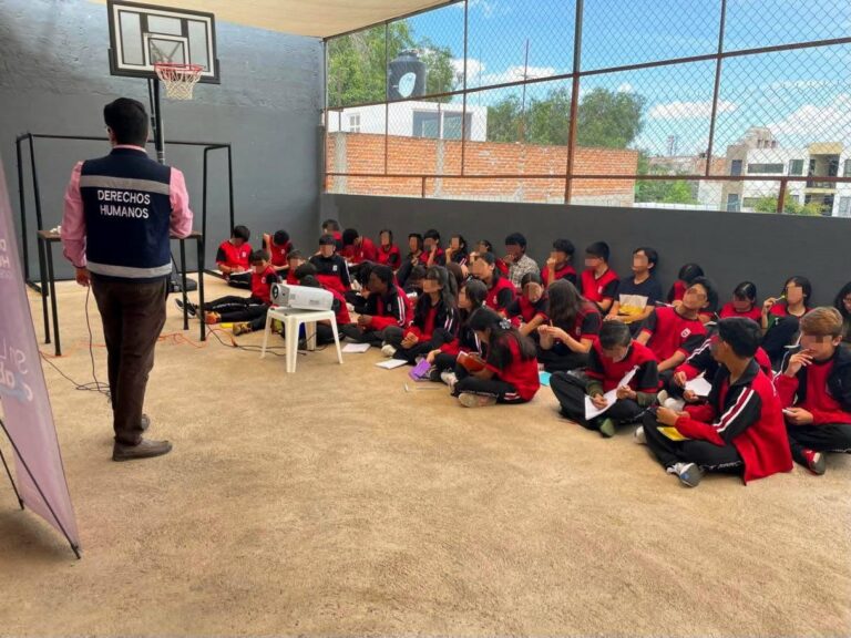 Gobierno de la Capital brinda más acciones para prevenir el ac0so escolar