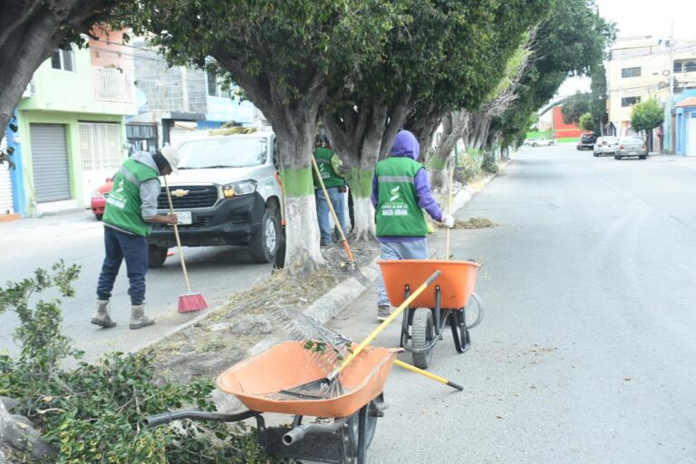 Mejora Ayuntamiento de Soledad espacios públicos con labores permanentes de limpieza