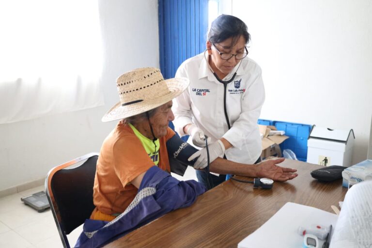 DIF Municipal acerca atención médica y nutricional a familias de 24 comunidades rurales