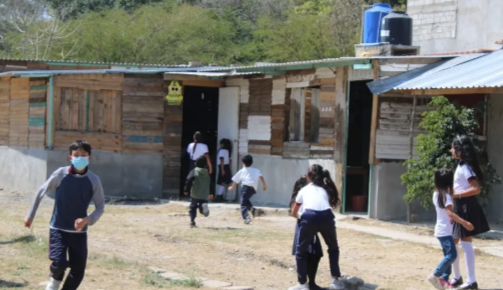 Se buscan estudiantes: 14 escuelas de Oaxaca sin arrancar clases por falta de alumnos
