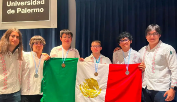 Jóvenes mexicanos obtienen dos medallas de oro y dos de plata en la Olimpiada de Matemáticas en Argentina
