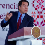 SEP anuncia acuerdo para restringir celulares en escuelas a partir de octubre