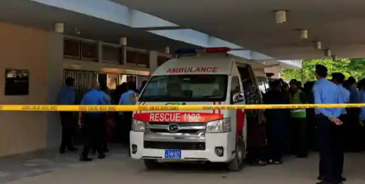At4que arm4do en comisaría de Pakistán deja 31 mu3rtos
