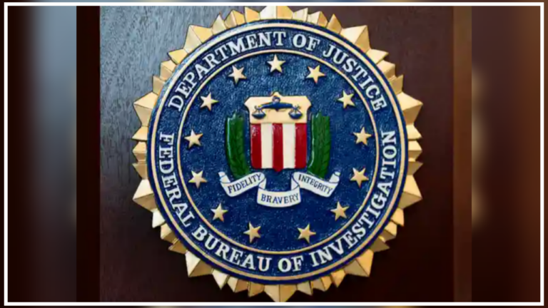 Exagentes FBI que investigaban a Trump alegan despido ilegal
