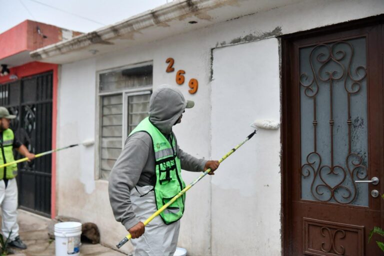 El Gobernador Ricardo Gallardo lleva Enchúlame la Colonia al Barrio Los Vergeles