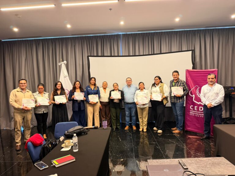 Gobierno de Soledad refuerza acciones en Derechos Humanos mediante capacitación