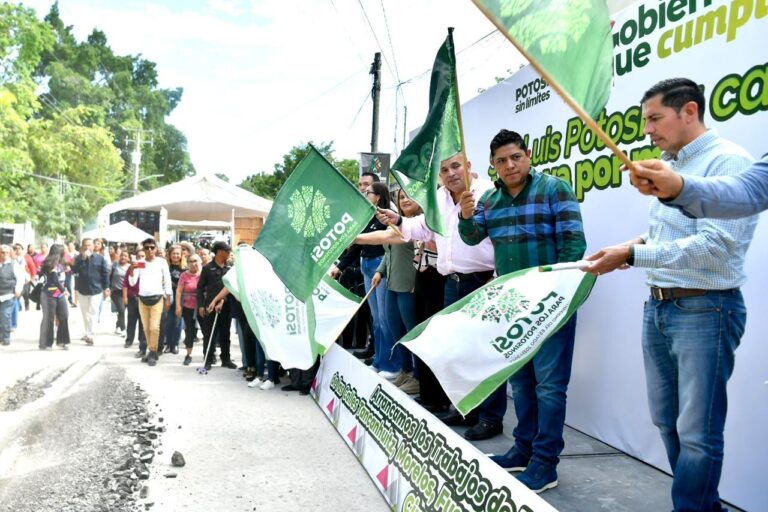 El Gobernador Ricardo Gallardo arranca rehabilitación de cinco calles y entrega nueva vialidad en Ciudad Valles