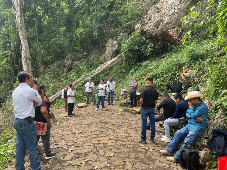 Comunidades indígenas participan en el cuidado de cuevas sagradas de Huehuetlán