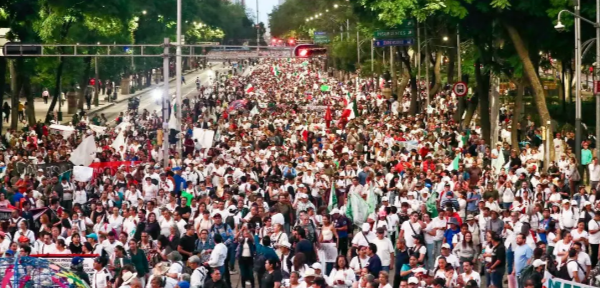 Miles de empleados del IMSS Protestan en CDMX; exigen al menos 7% del PIB para el sector salud