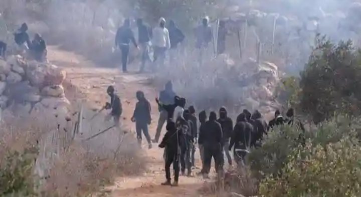 Colonos israelíes atacan a comitiva de europeos en Cisjordania