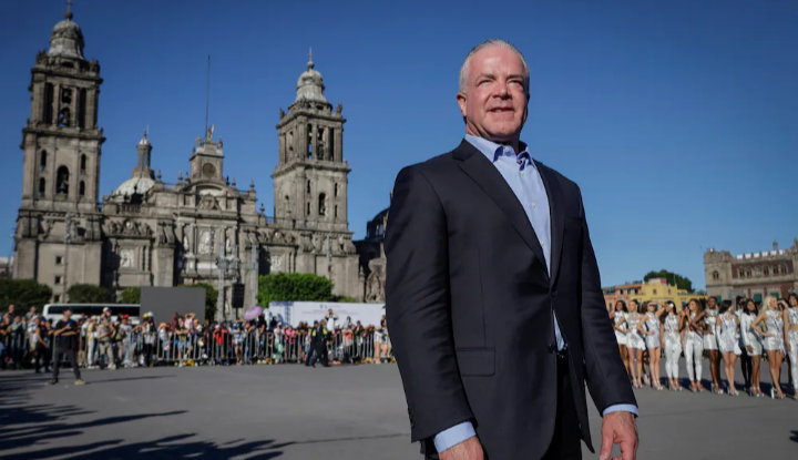 Un juez libra una nueva orden de aprehensión contra Rocha Cantú por lavado de dinero