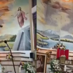 Sacerdote mu3re tras caerle una cruz en plena misa en Ecuador
