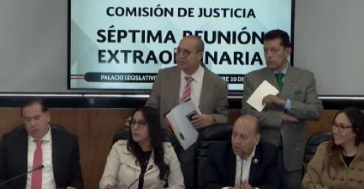 Diputados de la 4T aprueban en comisión la segunda «Ley Antimemes» en 12 días; dictamen prevé cárcel de hasta por cinco años