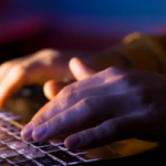Sitios web de todo el mundo quedan desactivados tras detectarse una falla de seguridad crítica en internet