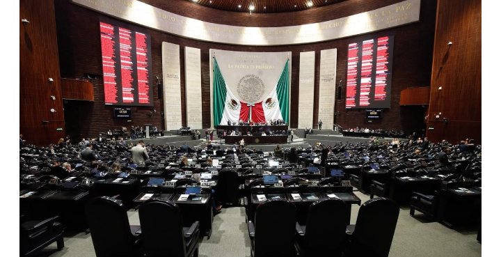 Diputados proponen recorte de 5 mil millones de pesos al INE para 2027
