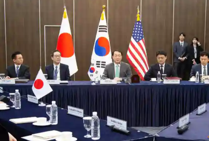 Washington, Seúl y Tokio buscan la desnuclearización del norte